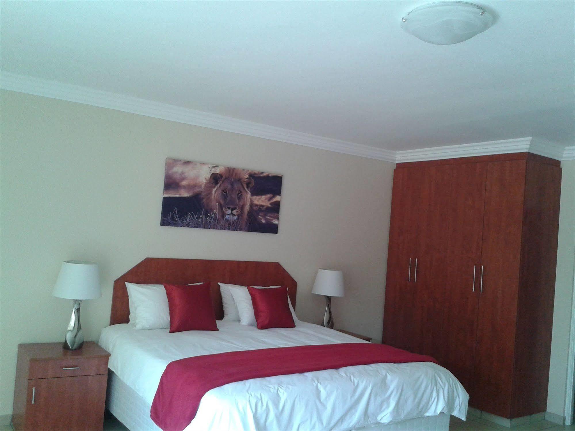 Anka Lodge Johannesburg Bagian luar foto